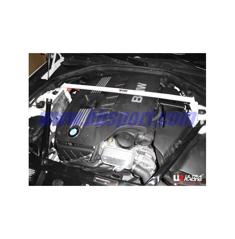 Barra refuerzo torretas delantera Ultra Racing BMW BMW 5 525/528 F10 10+ Barra refuerzo torretas delantera Ultra Racing BMW BMW 5 525/528 F10 10+