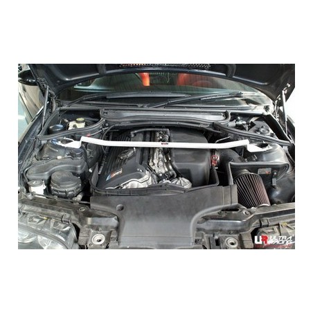 Barra refuerzo torretas delantera Ultra Racing BMW M3 E46
