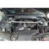 Barra refuerzo torretas delantera Ultra Racing BMW M3 E46