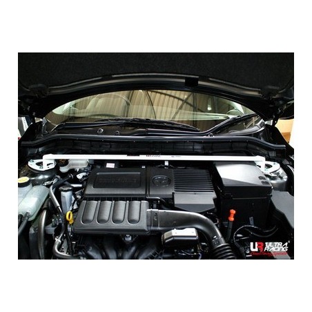 Barra refuerzo torretas Ultra Racing Mazda 3 BL 09+