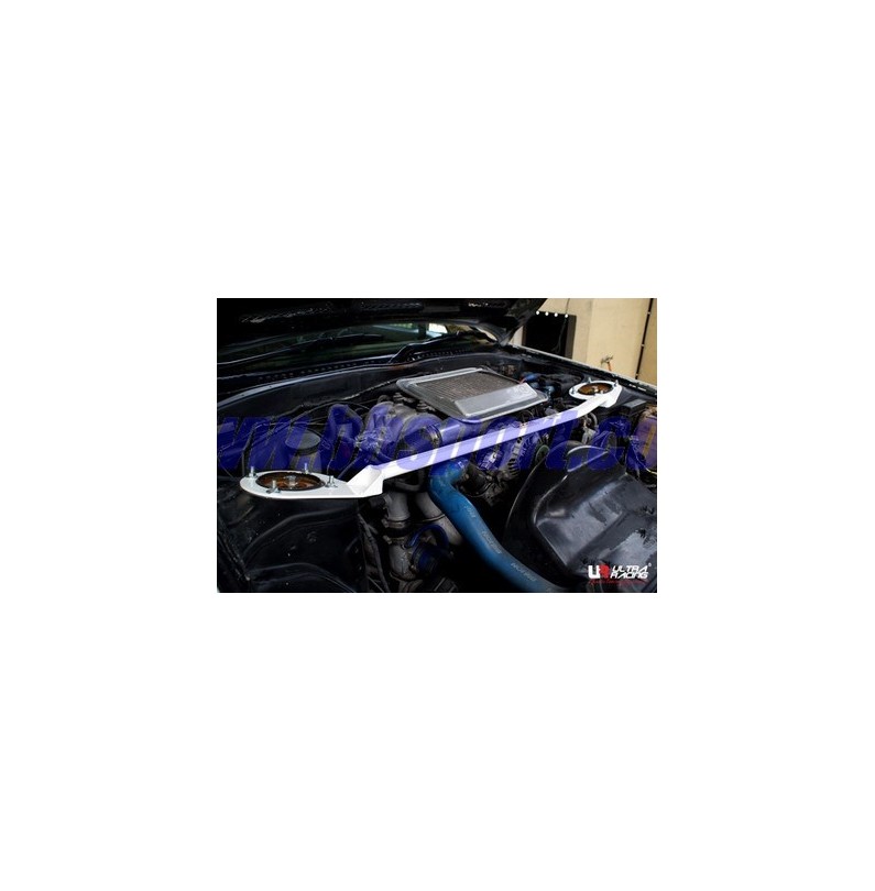 Barra refuerzo torretas Ultra Racing Mazda RX7 FC 86-91 Barra refuerzo torretas Ultra Racing Mazda RX7 FC 86-91