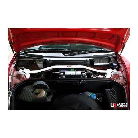Barra refuerzo torretas Ultra Racing Porsche Boxter 986