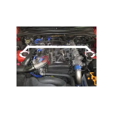Barra refuerzo torretas Ultra Racing Toyota Supra MKIV 2JZ 93-98