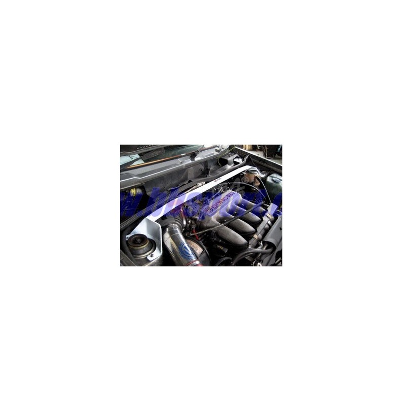 Barra refuerzo torretas Ultra Racing VW Golf I (Drilling Req.) Barra refuerzo torretas Ultra Racing VW Golf I (Drilling Req.)