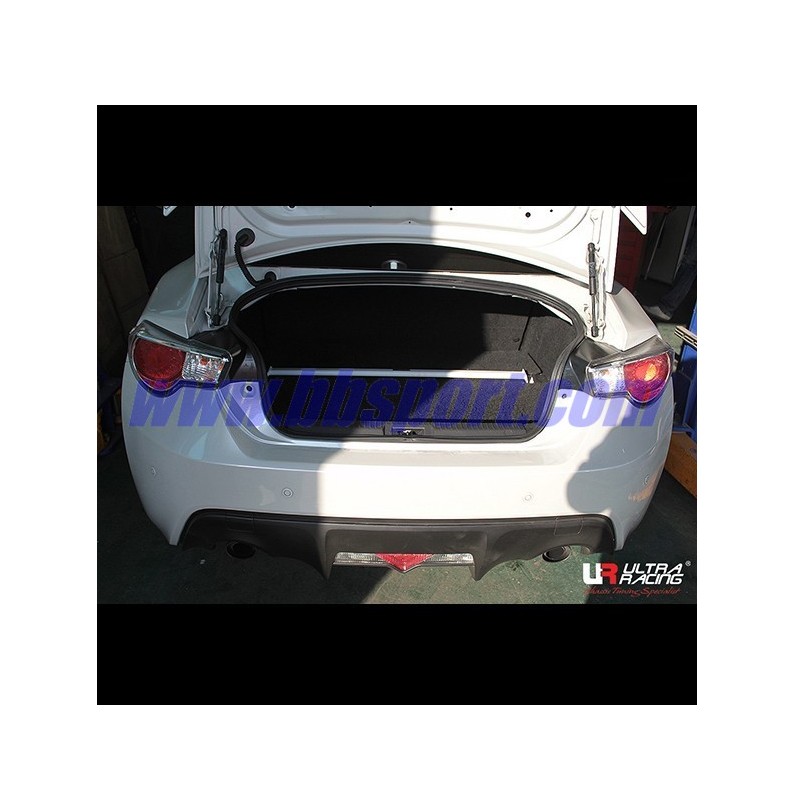 Barra refuerzo torretas trasera superior Ultra Racing Toyota GT86 2.0