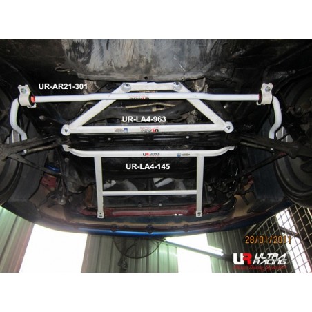 Refuerzo H 4 puntos subchásis delantero Ultra Racing Toyota MR2 SW20