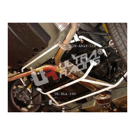 Refuerzo paralelogramo 4 puntos subchásis trasero Ultra Racing Honda Accord CL7 Euro 03-08