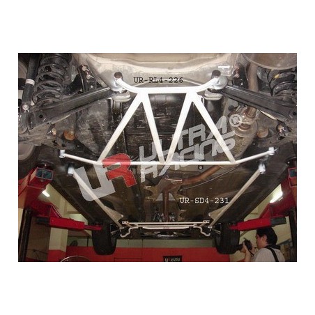 Refuezo 4p subchásis trasero Ultra Racing Honda Civic FB 2.0 2010-