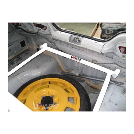 Barra refuerzo torretas trasero 4p Ultra Racing Honda Integra DC5 type R