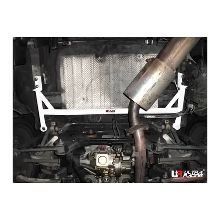 Refuerzo subchásis trasero Ultra Racing Mitsubishi Lancer EVO 10