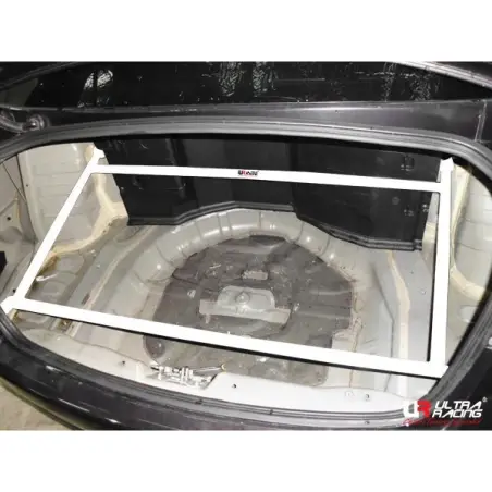 Barra refuerzo torretas trasera 4 puntos Ultra Racing Mitsubishi Lancer EVO 10