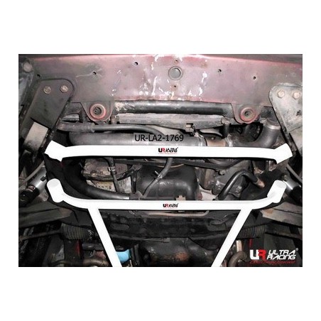 Barra refuerzo subchásis delantero Ultra Racing Nissan 300 ZX Z32