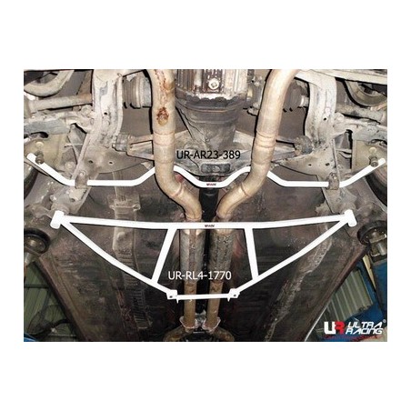 Refuerzo paralelogramo subchásis trasero Ultra Racing Nissan 300 ZX Z32