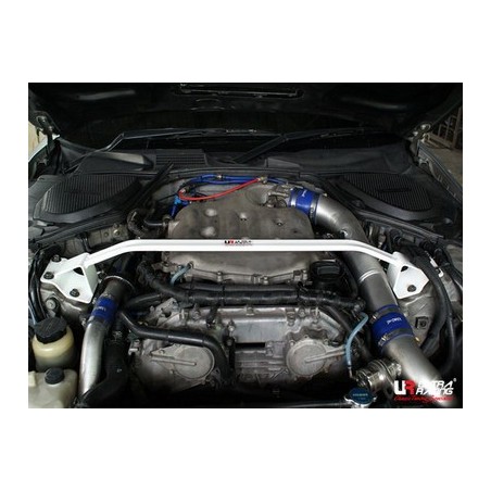 Barra refuerzo torretas delanteras Ultra Racing 350Z Z33