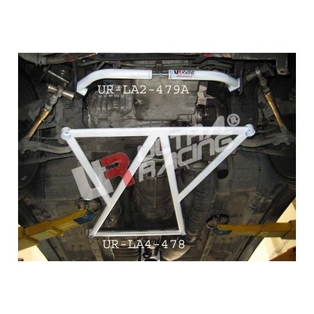 Refuerzo paralelogramo subchásis delantero Ultra Racing Nissan Skyline GT-R32 4WD