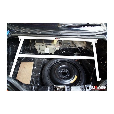 Barra refuerzo torretas trasera 4 puntos Ultra Racing Nissan Skyline GT-R33 4WD
