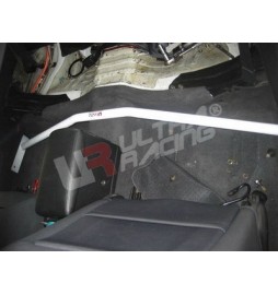 Barra refuerzo interior room bar Ultra Racing Nissan Skyline GT-R34 4WD