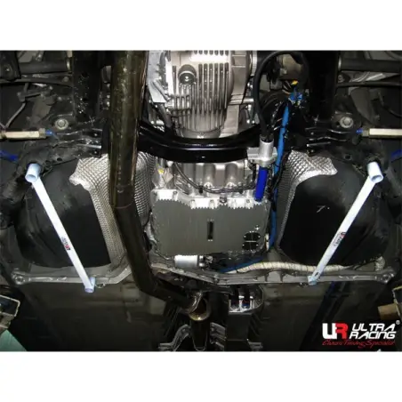 Set refuerzos laterales subchásis trasero Ultra Racing Nissan GTR 35