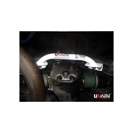 Refuerzo central subchásis trasero Ultra Racing Subaru Impreza GC8 94-01