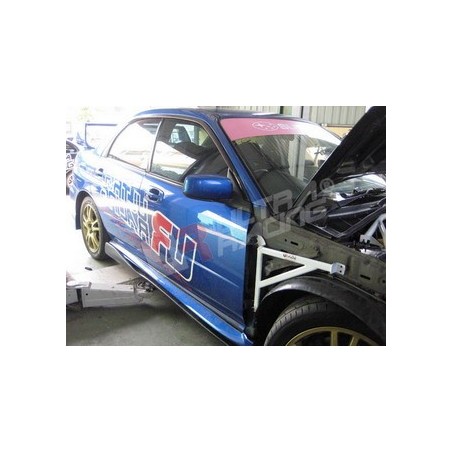Set refuerzos aletas fenders Ultra Racing Subaru Impreza WRX type GD 01-07