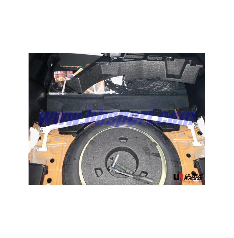 Barra refuerzo torretas traseras Ultra Racing Subaru XV 2.0 2012