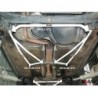 Barra refuerzo subchásis trasera Ultra Racing VW Golf 4 97-06 1.8 2WD sólo
