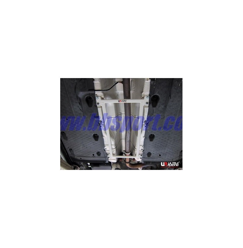 Refuerzo paralelogramo intermedio subchásis Ultra Racing VW Golf 5/6 GTI +R +R32 + Scirocco & Audi A3 & S3 8P Refuerzo paralelogramo intermedio subchásis Ultra Racing VW Golf 5/6 GTI +R +R32 + Scirocco & Audi A3 & S3 8P