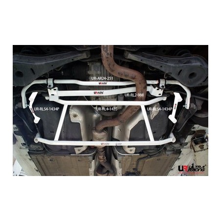 Barra refuerzo eje trasero Ultra Racing VW Golf 5 sólo R32