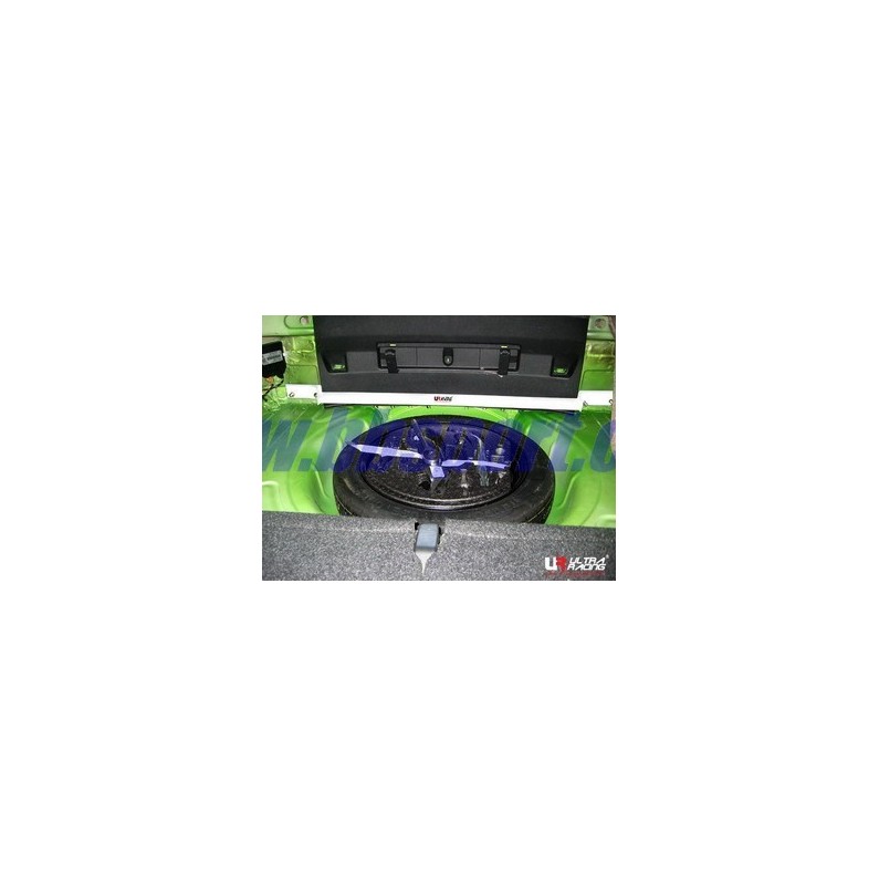 Barra Refuerzo torretas traseras Ultra Racing VW Scirocco 2.0 + 2.0R Barra Refuerzo torretas traseras Ultra Racing VW Scirocco 2.0 + 2.0R