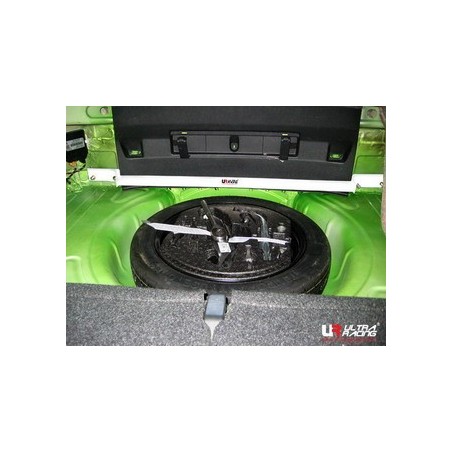 Barra Refuerzo torretas traseras Ultra Racing VW Scirocco 2.0 + 2.0R