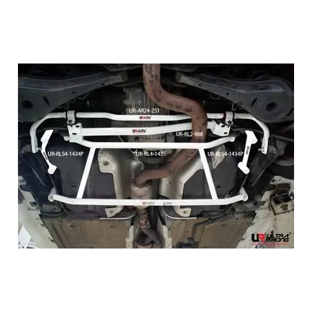 Barra refuerzo subchásis trasero Ultra Racing Audi TTS 8J