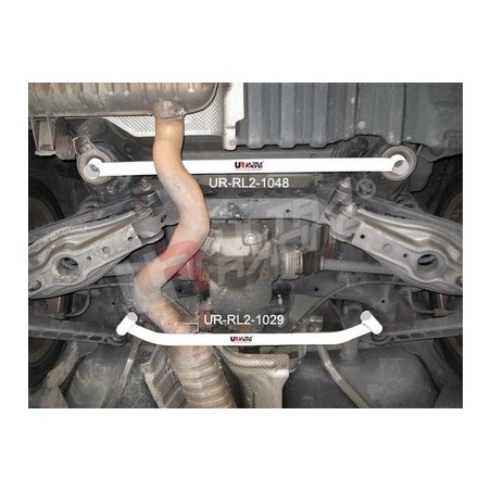 Barra refuerzo posterior subchásis trasero Ultra Racing BMW 1 04-11 E87 2.0 & 3.0