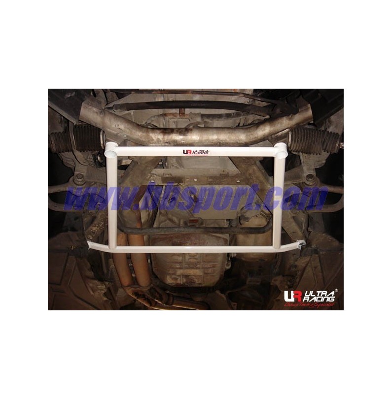 Refuerzo paralelogramo subchásis delantero Ultra Racing BMW Serie 5 E39