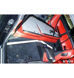 Barra refuerzo Interior room bar Ultra Racing BMW M3 E46