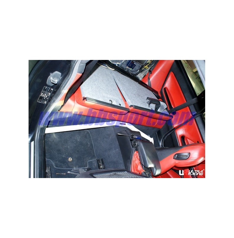 Barra refuerzo Interior room bar Ultra Racing BMW M3 E46 Barra refuerzo Interior room bar Ultra Racing BMW M3 E46