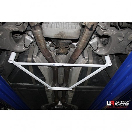 Refuerzo paralelogramo subchásis trasero Ultra Racing BMW M5 E60