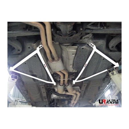 Set 2 refuerzos subchásis trasero side bars Ultra Racing BMW E83 X3 2.5 03+