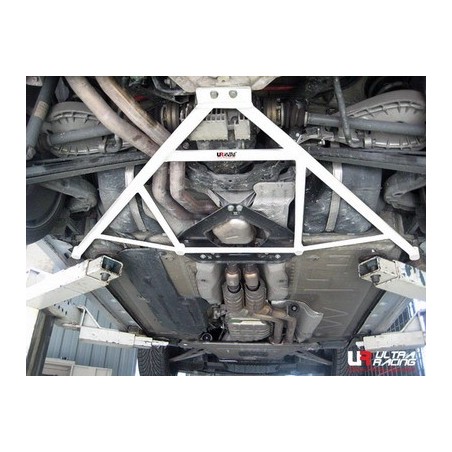 Refuerzo paralelogramo 6 puntos subchasis trasero Ultra Racing BMW E85 Z4 2.5 02+
