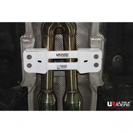 Refuerzo central subchásis intermedio BMW M3 E92 Ultra Racing BMW M3 E92