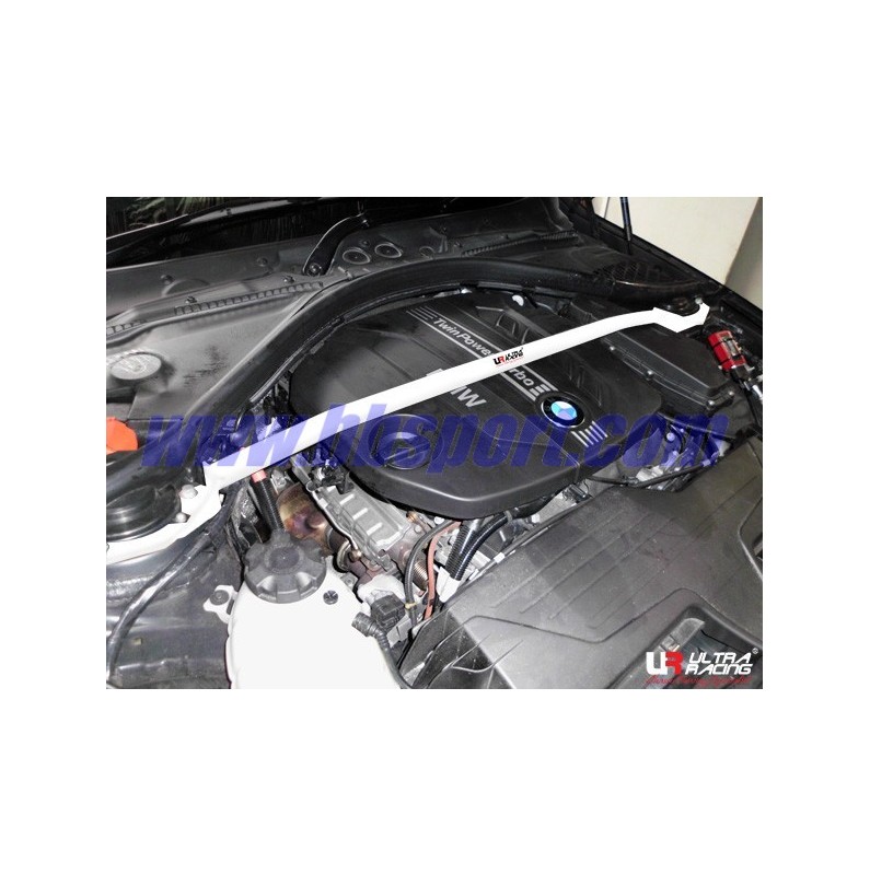 Barra refuerzo torretas delanteras Ultra Racing BMW Serie 1 F20 + Serie 3 F30 2.0D Barra refuerzo torretas delanteras Ultra Racing BMW Serie 1 F20 + Serie 3 F30 2.0D