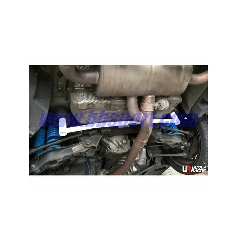 Barra Refuerzo posterior subchásis Ultra Racing BMW Serie 1 F20 Barra Refuerzo posterior subchásis Ultra Racing BMW Serie 1 F20