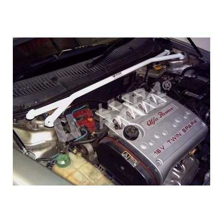 Alfa Romeo 156 UltraRacing 2-Point Front Upper Strutbar