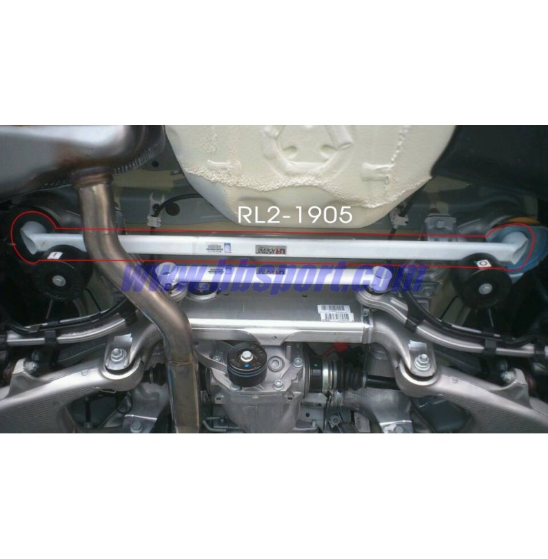 BMW 520i 10+ F10/F18 UltraRacing 2P Rear Lower Brace 1905 BMW 520i 10+ F10/F18 UltraRacing 2P Rear Lower Brace 1905