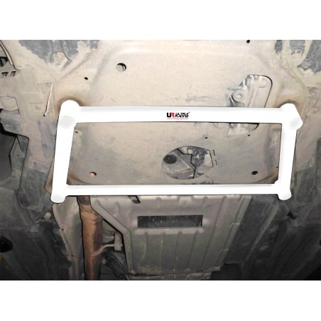 BMW X6 E71 08+ UltraRacing 4-Point Front Lower Brace