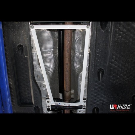 Volkswagen Tiguan 07+ UltraRacing 4-Point Mid Lower Brace