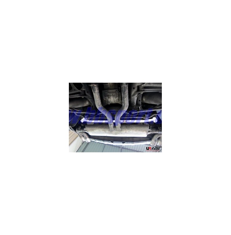 VW Touareg 5.0 V10 02+ UltraRacing 2-Point Rear Lower Tiebar VW Touareg 5.0 V10 02+ UltraRacing 2-Point Rear Lower Tiebar