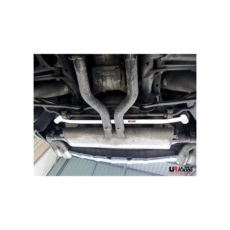 VW Touareg 5.0 V10 02+ UltraRacing 2-Point Rear Lower Tiebar