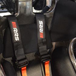Arnés FIA RRS R6 Light EVO de 6 puntos negro 2,5 kg FIA 8853-2016