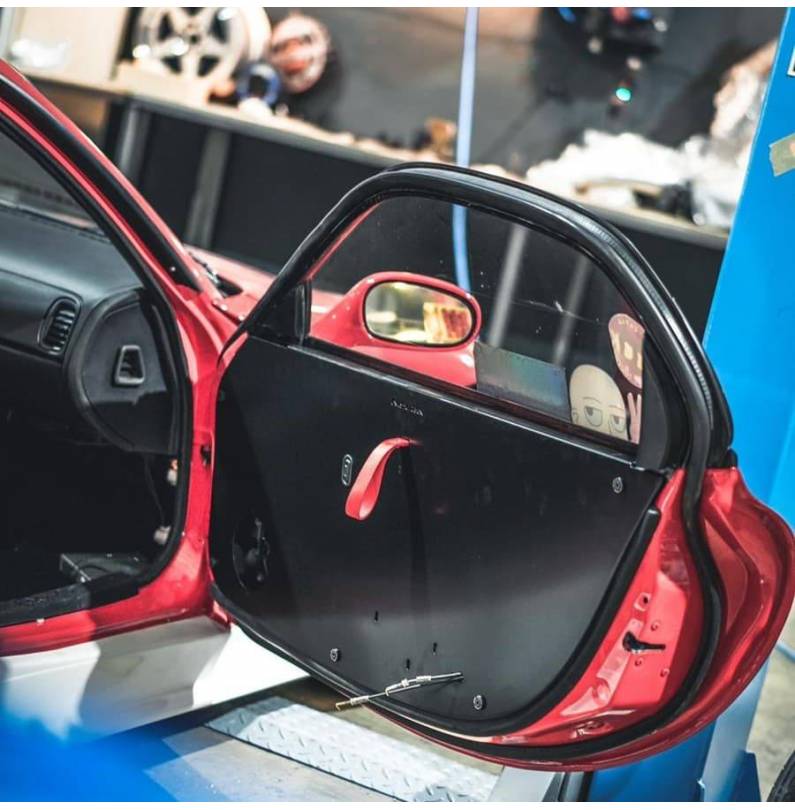 Set 2 Paneles de puerta Nisuba específicos Mazda RX7 FD Set 2 Paneles de puerta Nisuba específicos Mazda RX7 FD
